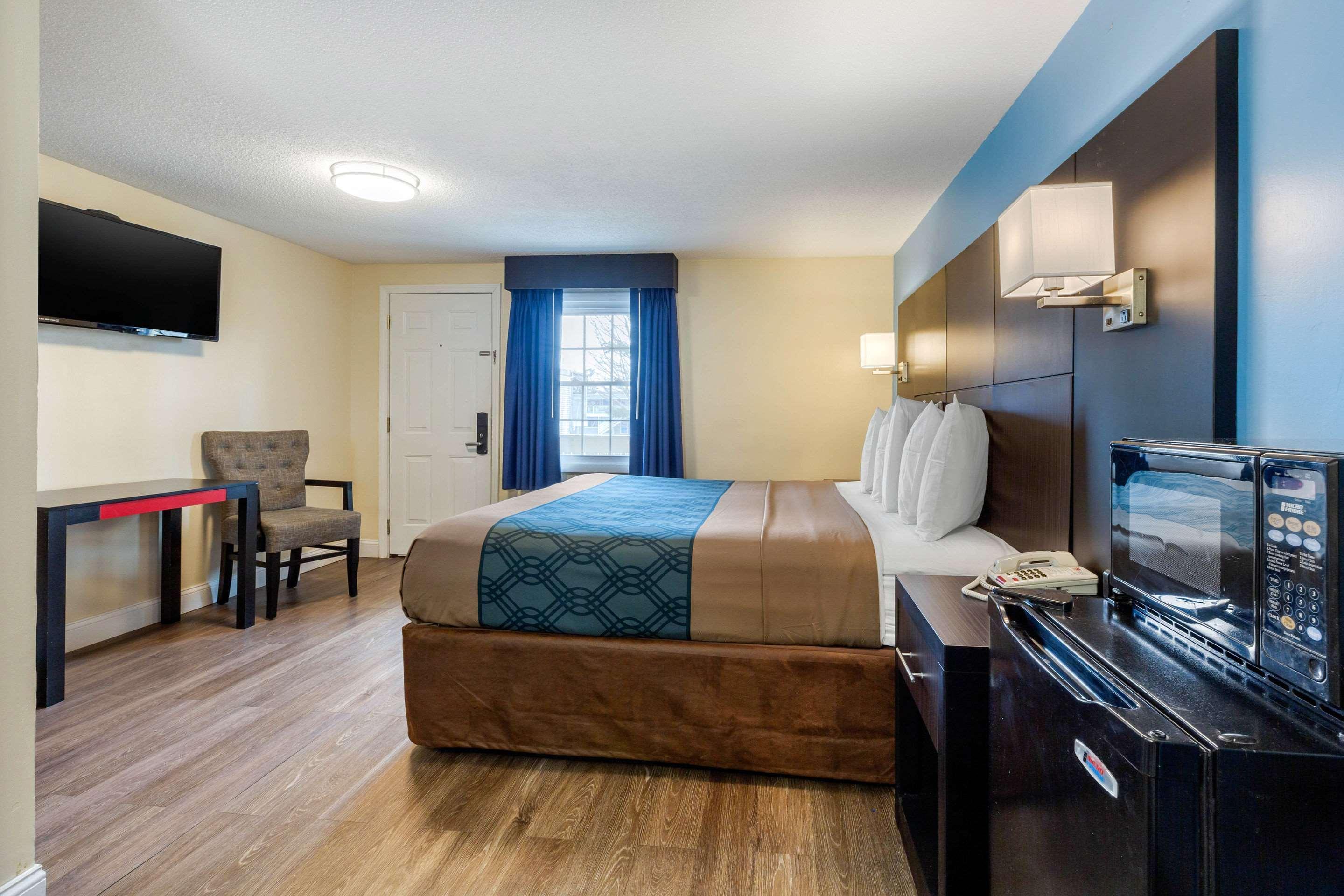 Econo Lodge By Choice - Cape Cod West Yarmouth Kültér fotó